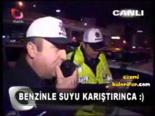 Yangını Benzinle Söndürmeye Çalışan Adam