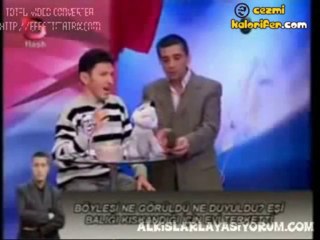 Karısını Balıkla Aldatan Adam