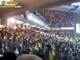 Taraftar Zıpladıkça Yerinden Oynayan Stad