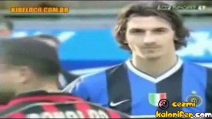 İbrahimoviç Ronaldo’ya Göz Koymuş :)