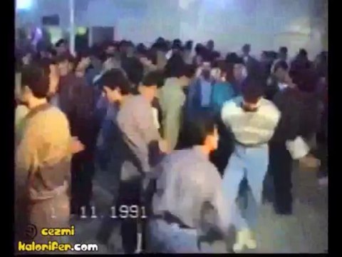 90'lı Yılların Muhteşem Gençlik Dansı