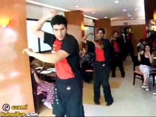 Hindistan’da Pizza Hut Çalışanı Olmak