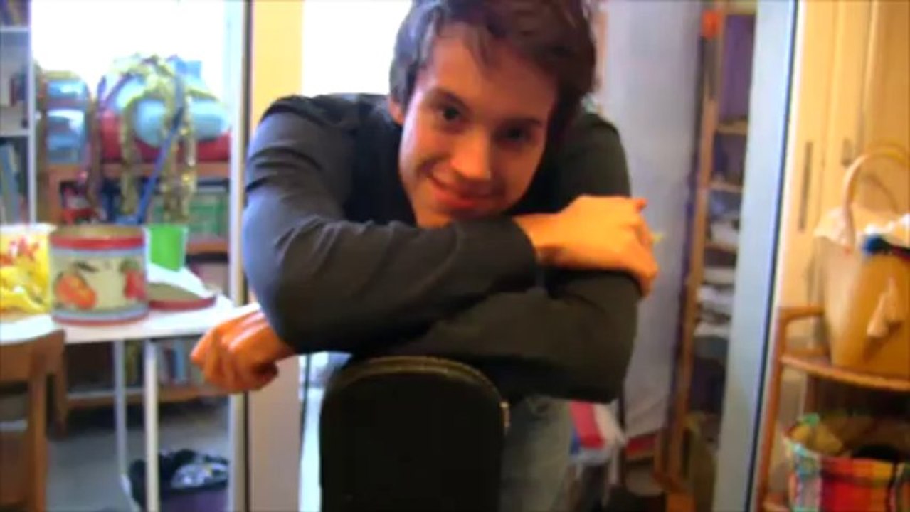 Parodie pub Renault captur - vivez l'instant (pub Armageddon)