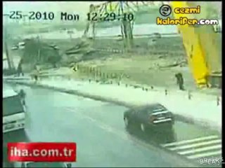 Açık Damper Üst Geçiti Yıktı