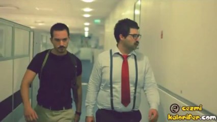 Batesmotelpro - Patlak Sokaklar / Bölüm 4 - İz Peşinde