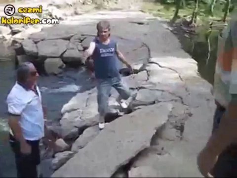 Bu Adamlar Ne Yapıyor? (Sürpriz Final İçerir)