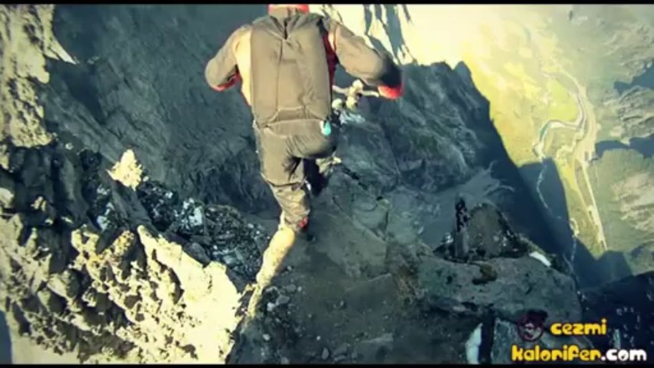 Sadece Tam Ekran Yapıp Arkanıza Yaslanın