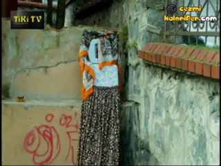 Mustafa Ak - Ütü Masası