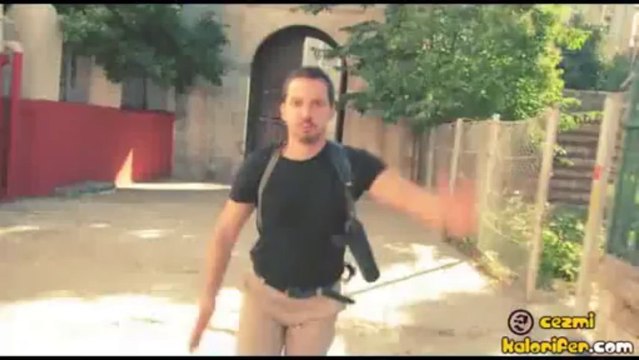 Batesmotelpro - Patlak Sokaklar / Bölüm 3 - Sosisli Sandviç