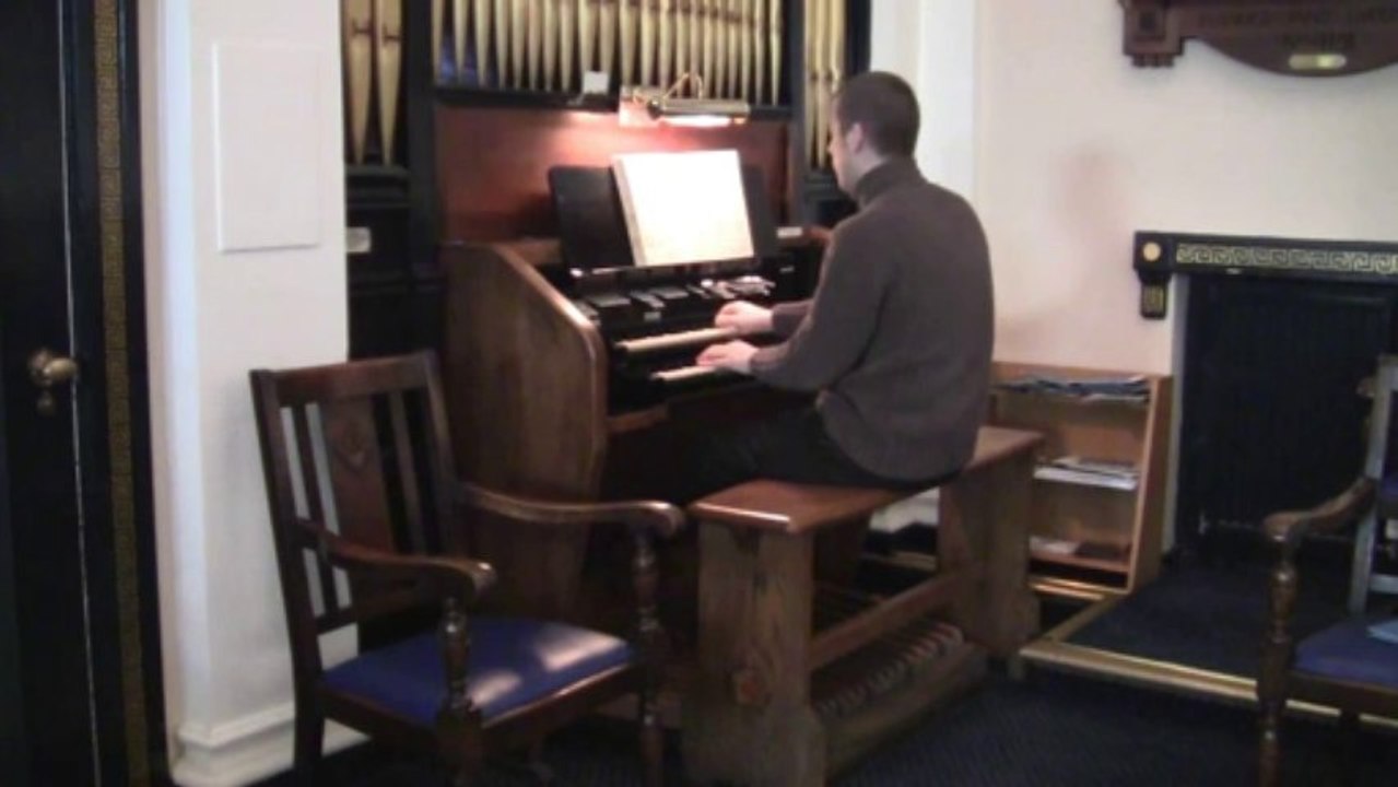 Ye banks and braes - Chris Lawton at the Masonic Hall, St Helens, Merseyside