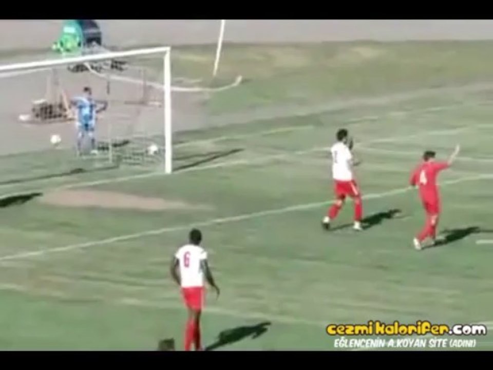 Kendi Kalesine Gol Atan Kaleci