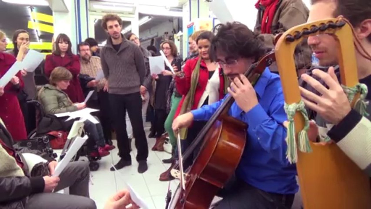 Petit Papa Noël (T.Rossi) @ Lavomatic Tour (Saison 7 - 2013-12-04)