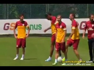 Drogba'yı Sakatlayan Taraftar