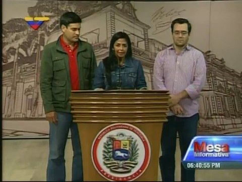 Gobierno se reunirá este lunes con dueños de medios para evaluar y reformular programación en televisión