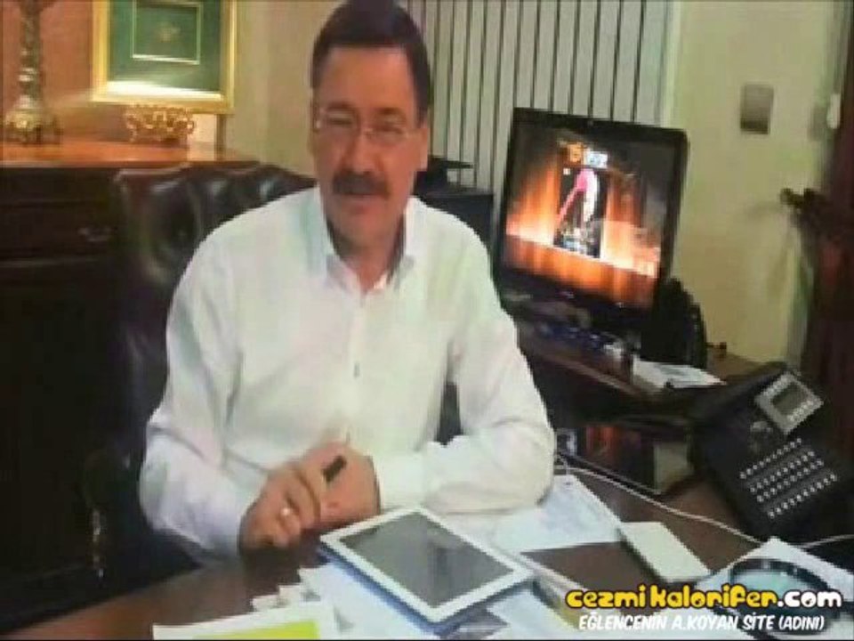 Melih Gökçek İle Şarkı Göndermece - Sie Liegt In Meinen Armen