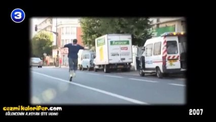 Polislere Kan Kusturan Adam Rémi Gaillard