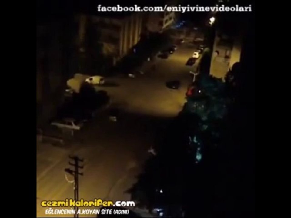 Ramazan Davulcusuna Eşlik Etmek