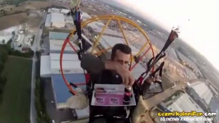 Havada İftar Açan Adam