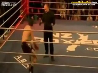 Nakavt Olduğunu Bir Türlü Kabullenemeyen Boksör