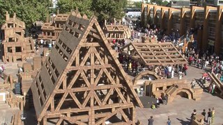 Sirènes et midi net > La première danse de La Ville éphémère, Olivier Grossetête