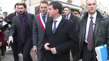 Sécurité: Valls vante les ZSP dans le Vaucluse
