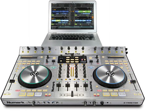 MY FIRST LOOK AT THE NUMARK 4TRAK TRAKTOR DJ CONTROLLER