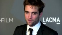 Robert Pattinson vend sa maison pour 6,4 millions de dollars à Jim Parsons
