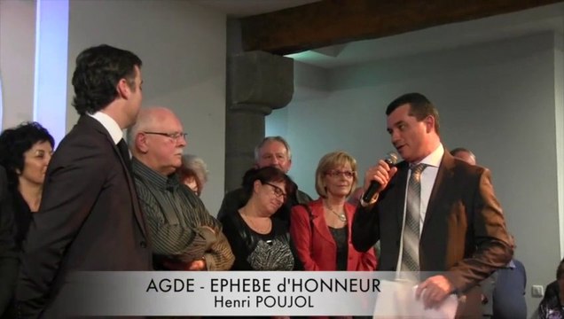 AGDE - 2014 - Henri POUJOL recoit un EPHEBE D'HONNEUR 2014 de la VILLE d'AGDE