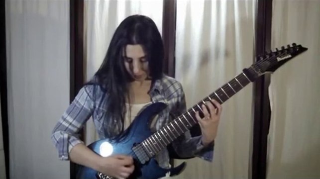 Shred Guitar Lesson - 2 Strings Triad Exercise with Sweep Picking in the Style of Vinnie Moore