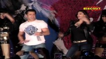 Salman entertains his fans