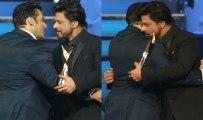 Salman Khan And Shahrukh Khan HUG At Star Guild Awards 2014