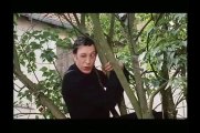 - Alice Sapritch sur la balançoire (72)-extrait de film avec philippe clay