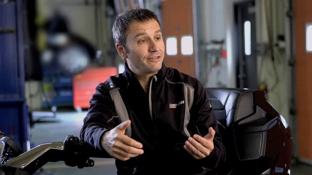 nouveau moteur 1330 rotax can am spyder