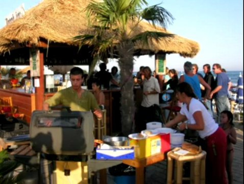 CAP D'AGDE - 2007 - Brochettes Party au Capao Beach le dimanche soir