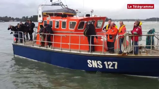 Bugaled Breizh. L'hommage en mer