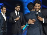 Salman & Abhishek Buddies Again? | Star Guild Awards | Latest Bollywood Gossip