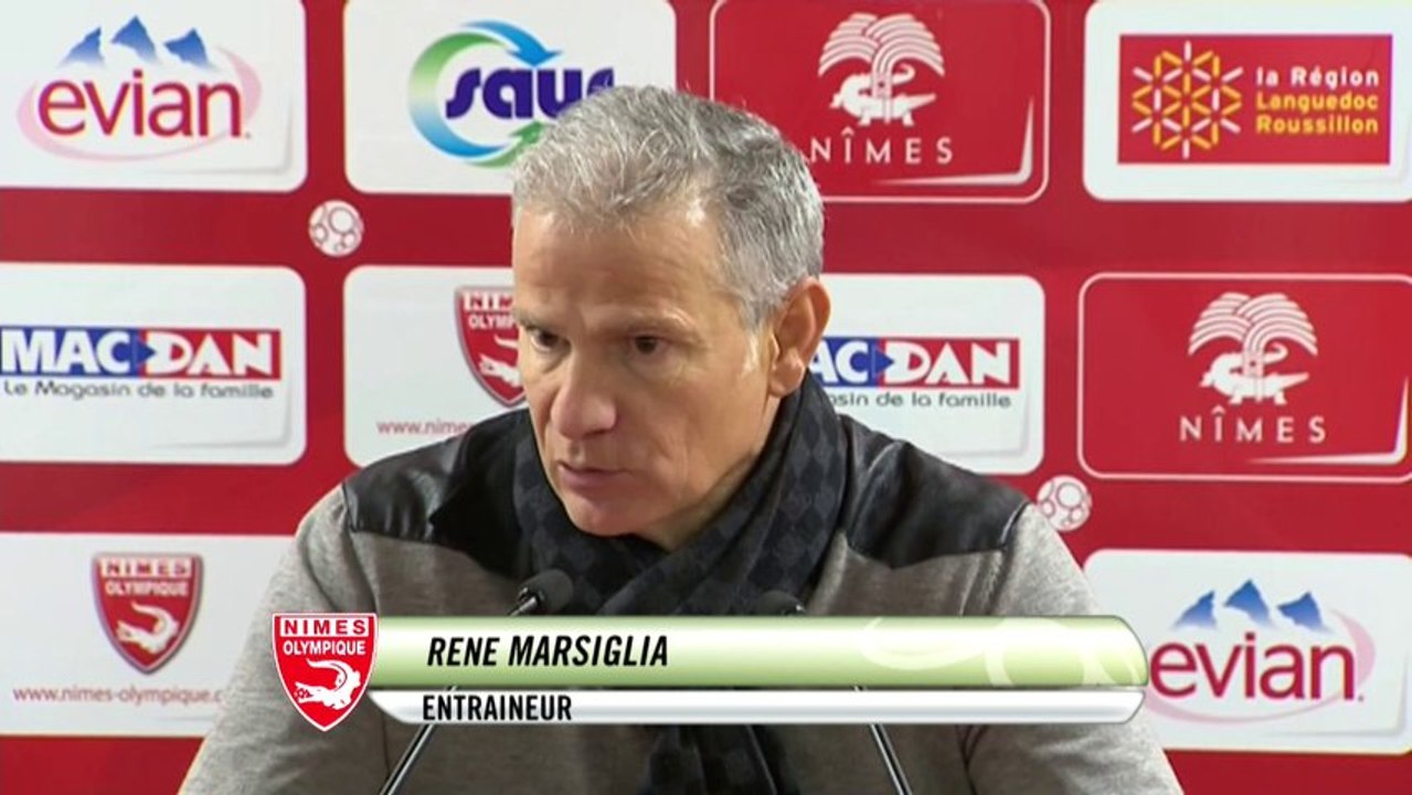 Conférence de presse Nîmes Olympique - AJ Auxerre (2-2) : René MARSIGLIA (NIMES) - Bernard  CASONI (AJA) - 2013/2014