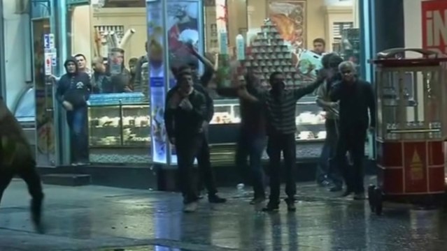 Turkish police fire tear gas, water cannons on Istanbul protesters