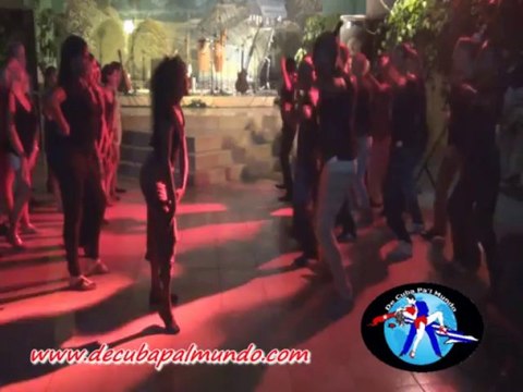Demonstration de Reggaetton avec Maye et Asdrubal-Voyage Salsa à Cuba Août 2013-De Cuba pa'l Mundo