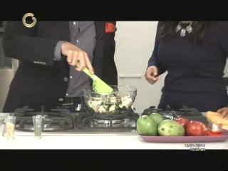 Luis Fernández a Sindy Lazo: Que este año te encuentres a un hombre a tu altura