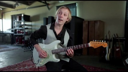 Lead Guitar Lesson - Really Cool Guitar Lick