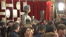 Emma Thompson photobombs Lupita Nyong'o at SAG Awards