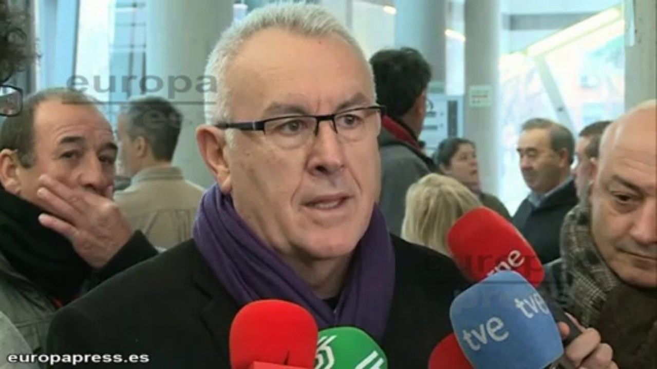 Cayo Lara (IU) solo espera la disolución "definitiva" de ETA