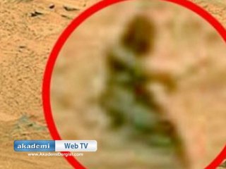 NASA'nın Mars'ta çektiği fotoğrafta Marslı bir İnsan mı var?