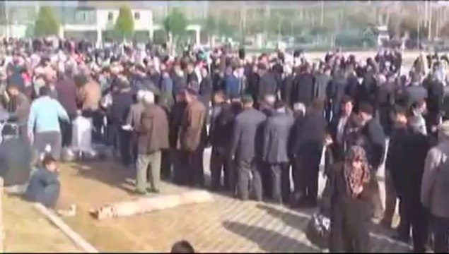 5 bin kişi yağmur ve kar duasına çıktı