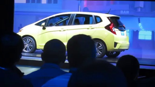 HONDA FIT NewCarNews.TV Bob Giles