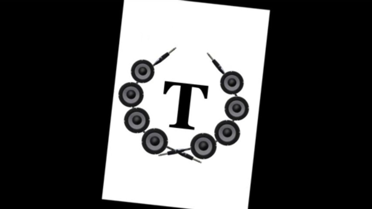 Try a composition INSTRUMENTAL OF EMPEROR "T" (Beatmaker for Album of BB BRAMS) on MASCHINE MIKRO (the main beat vien a sample that I made has a classic music composer is CORELLI I just add a batteri kit) GOOD LISTENING :) :)