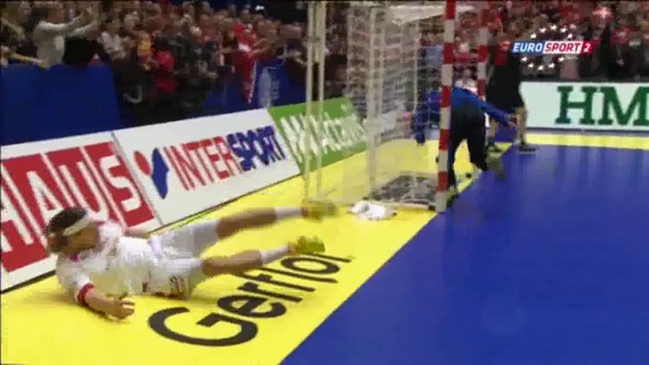 Le but de l'année pendant un match de handball de l'Euro 2014