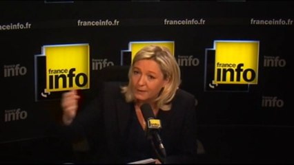 Marine Le Pen stigmatise la "troïka PS-UMP-MEDEF"