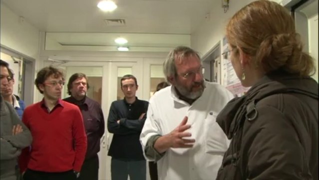 Sylvain BLONDIN en visite salle blanche au CHU de BRABOIS avec des futurs ingénieurs efficience énergétique